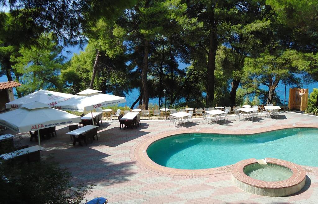 Dryades Hotel Siviri Exterior photo